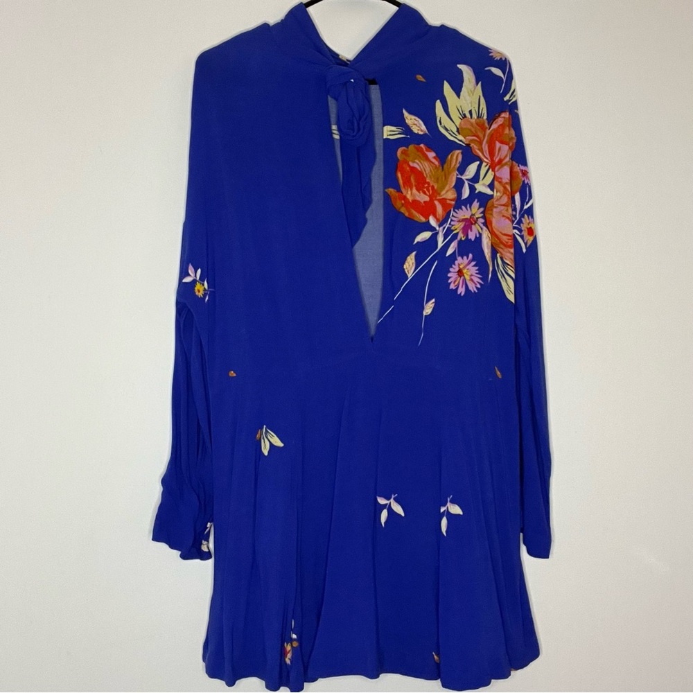 Blue Floral Long-Sleeve Women's Dress - Picture 3 of 4